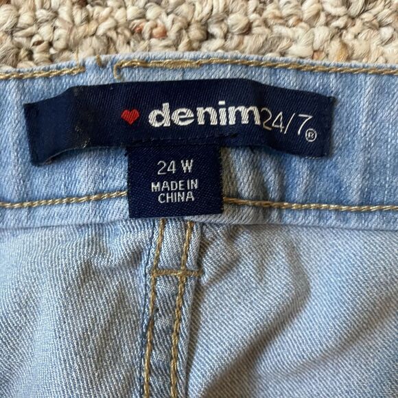 Lot of 2 Denim Shorts Womens Plus Size 24 W Bermuda Casual Stretch 5 Pocket - Picture 3 of 14